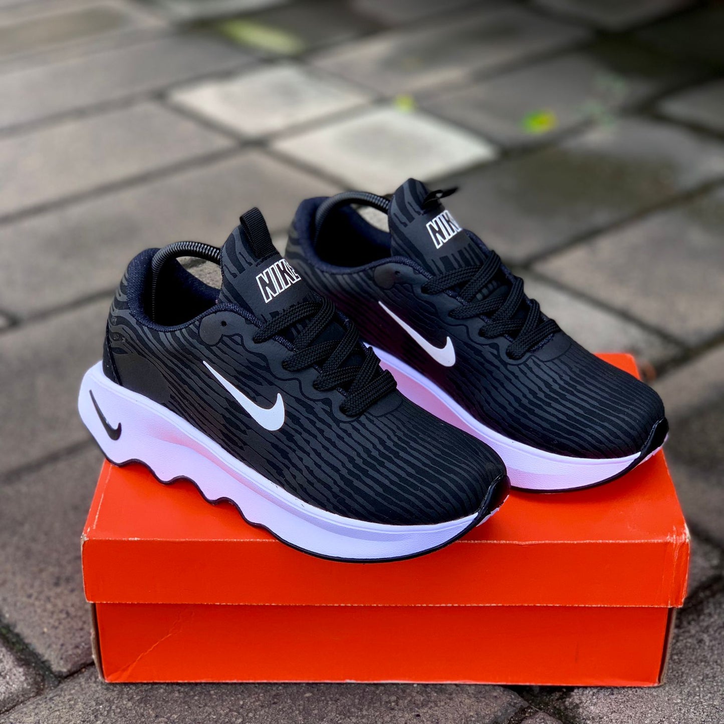 NIKE_RUNNER